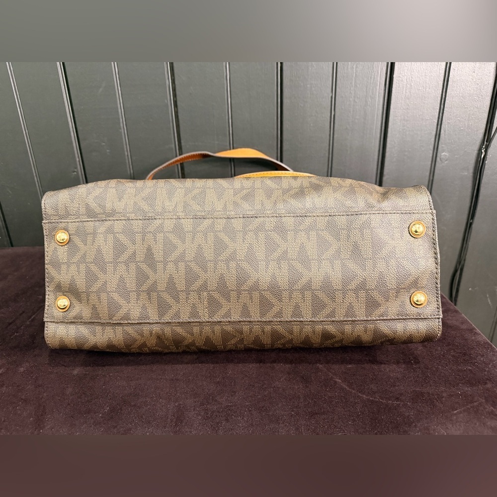 Michael Kors Large Brown Satchel Leather Shoulder Tote Bag Gold Accents MK Logo - Picture 6 of 13